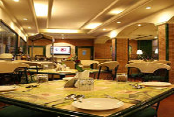 Cafe Capri at Hotel Quality Inn Residency