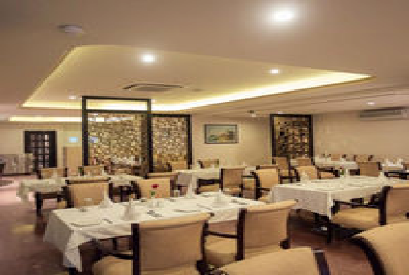 Lazeez Restaurant  at Royal Reve Hotel