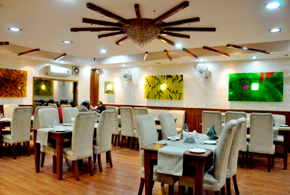 Restaurant at Paras Hotel