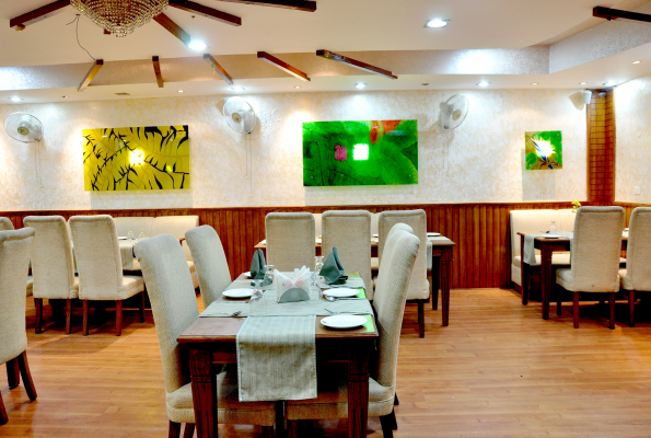 Restaurant at Paras Hotel