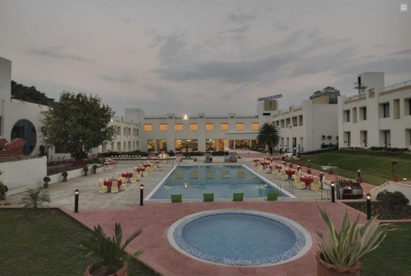 Pool Side Lawn at Hotel Inder Residency