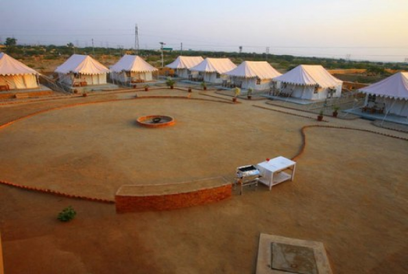 Courtyard lawn  at Hotel Rawalkot Jaisalmer