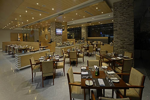 RESTAURANT All day dining at Caspia Hotel