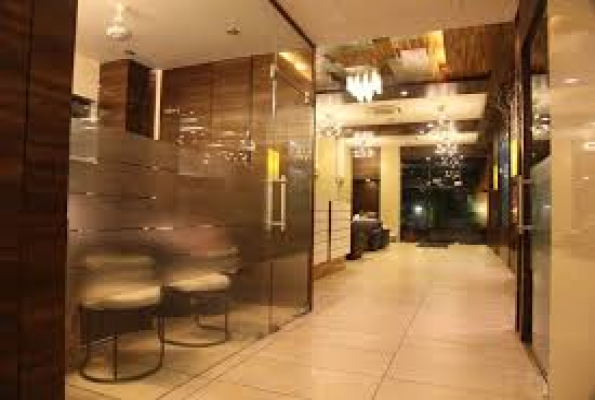 Le Grande Residency 2