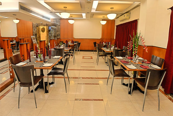 Salsa Restaurant at The Hotel Royal Plaza