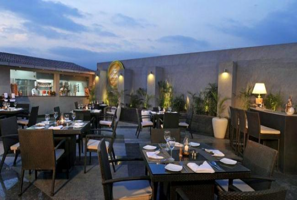 Rooftop Barbeque Restaurant at Country Inn & Suites by Carlson