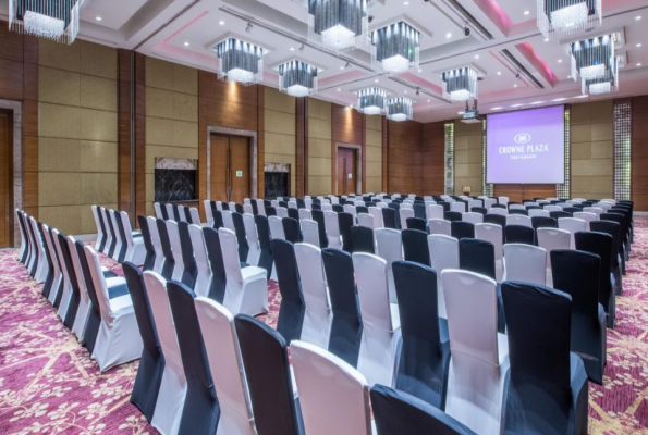 Crowne Plaza Today