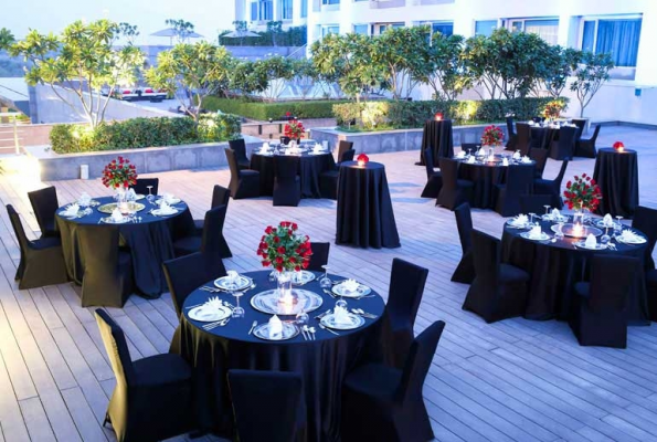 La Riviera Terrace at Le Meridien Gurgaon