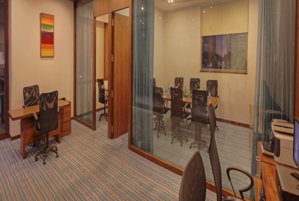 Business Center at Hotel Parc Estique