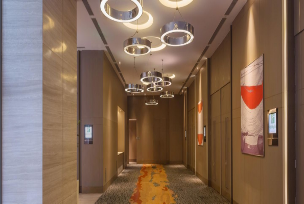 Holiday Inn