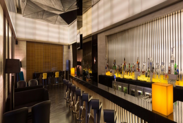 The Hangar Lounge & Bar at Holiday Inn