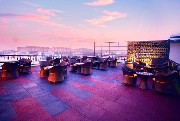 Skyhy Terrace & Lounge