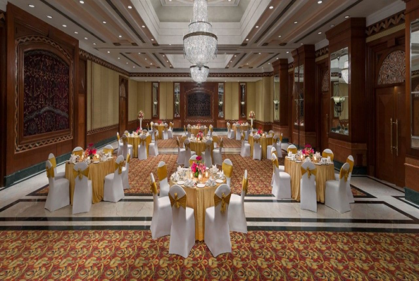 Foyer at Sheraton New Delhi Hotel