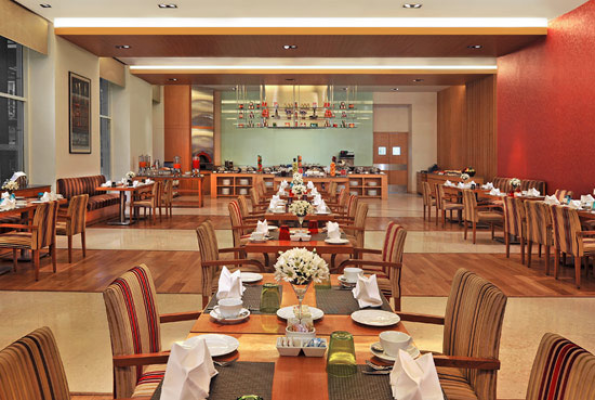 Alfresco Beyond the Eatery at For Points By Sheraton Hotel