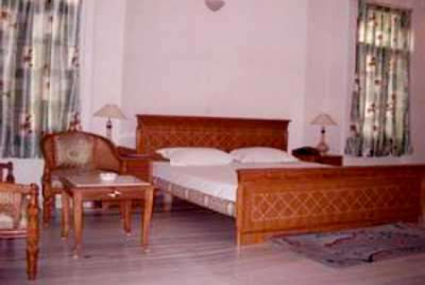 Hotel Gautam Retreat