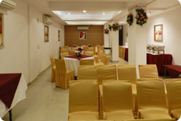 Genx Lecrescent Hotel