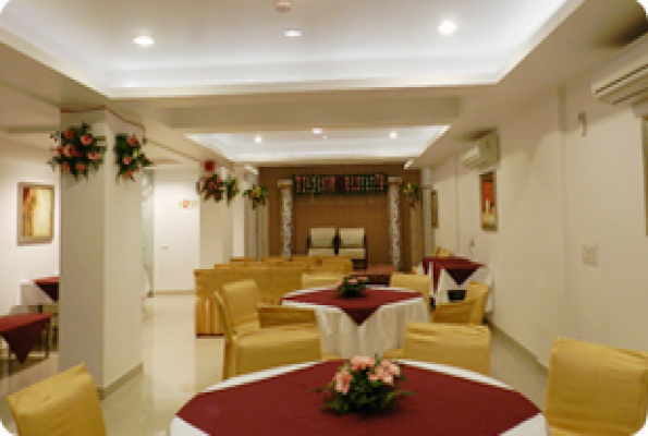 Genx Lecrescent Hotel