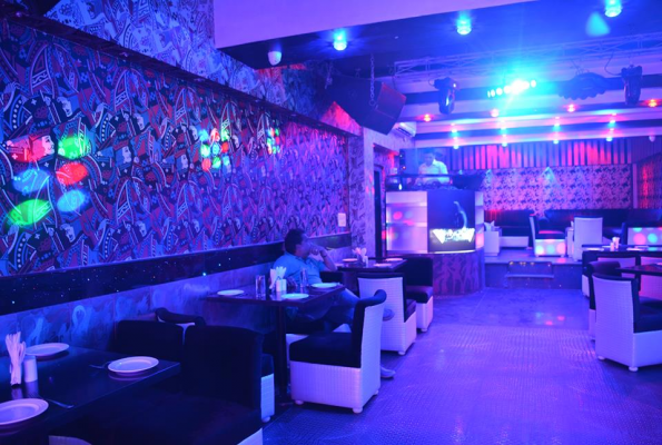 Delly Belly Lounge Bar
