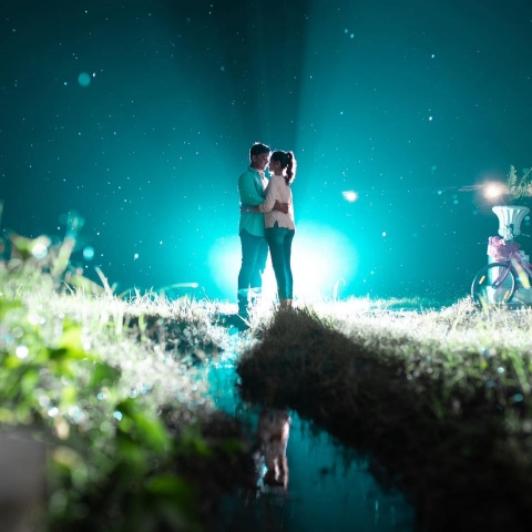 Chitralok - A Moment by Akshay