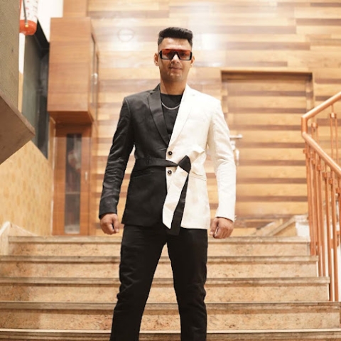 Mashupminati a Dj Based Band