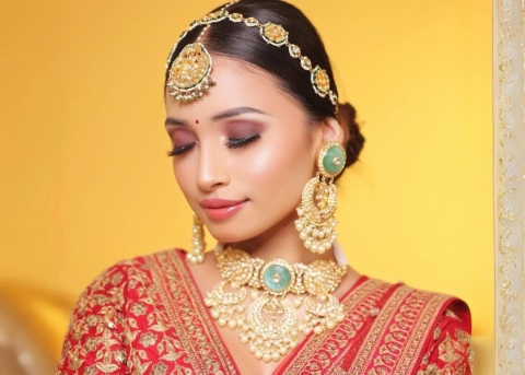 Ruchika Professional Makeovers