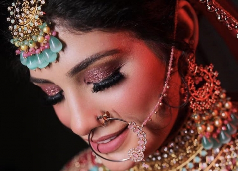 Lavish Makeup And Salon