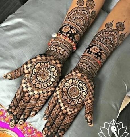 Aditya Mehandi Art