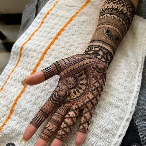 Aditya Mehandi Art