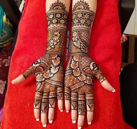 Vijay Mehndi Artist