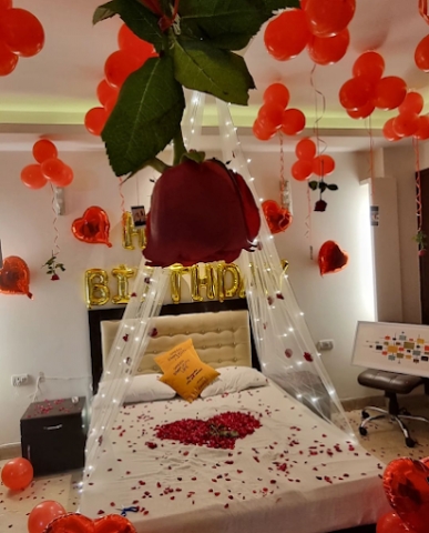 Balloon Decoration Services