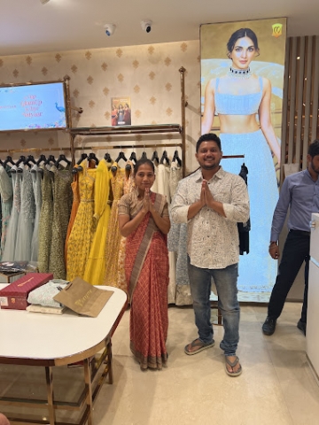 Manyavar and MoheyManyavar and