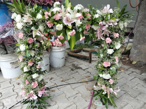 Happy Petal Flower Decoration