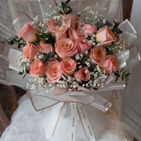 Happy Petal Flower Decoration