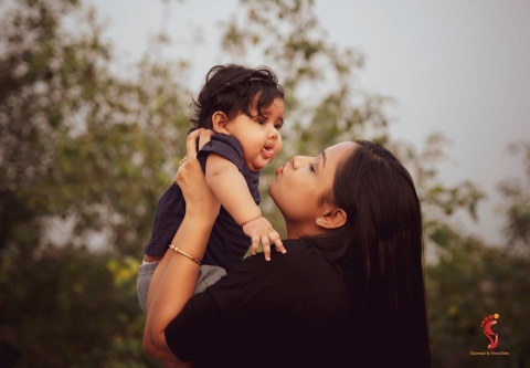 Charcoal & Vermillion	