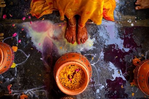 Charcoal & Vermillion	