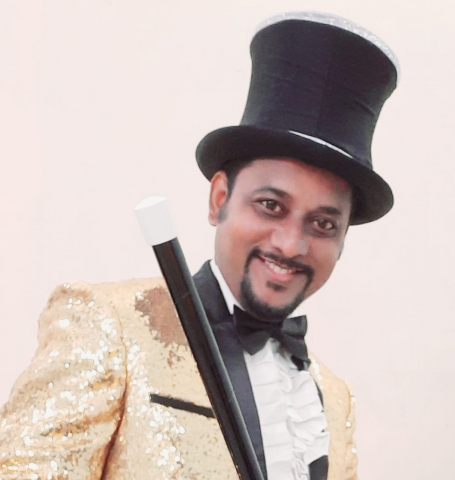 Magician R K Sakar