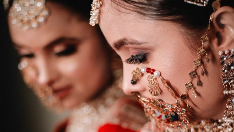 MH Beauty Studio Makeup Artist