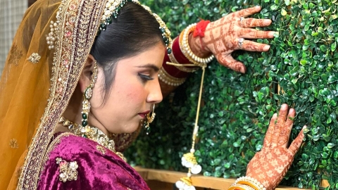 K Divine Unisex Salon