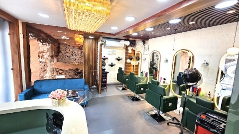 London Glow Salon