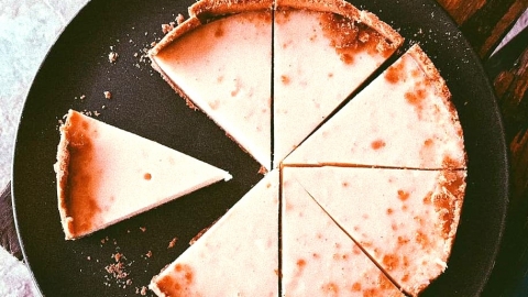 The Birdhouse Cakery