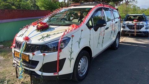 Jaswal Tour Trackers