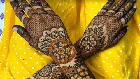 PAWAN MEHENDI ARTIST