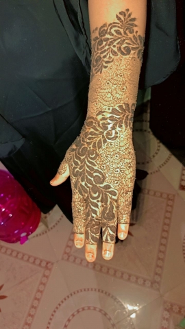 Salma Khan Mehndi Artist