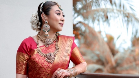 	Arooba Samrin Makeup Artist