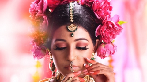 	Arooba Samrin Makeup Artist