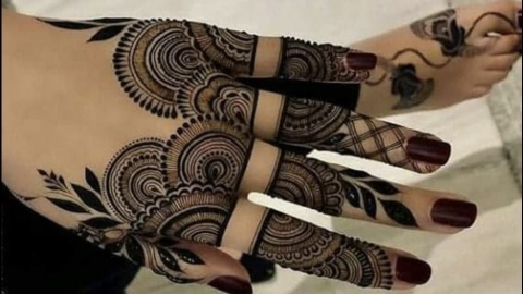 Muskan Mehndi Artists