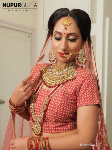 Nupur Makeup artist