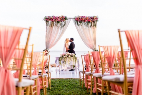 Weddings by Flashback	