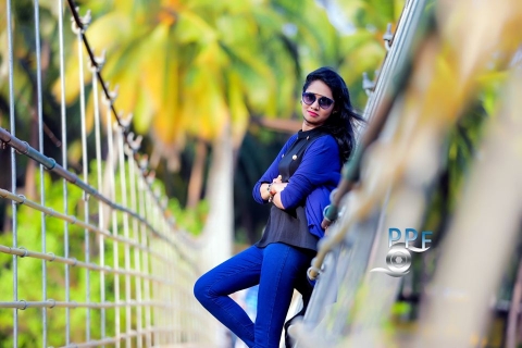 Prakruthi Foto Flash	