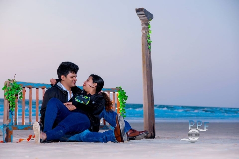 Prakruthi Foto Flash	